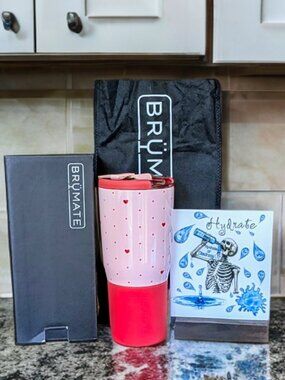BrüMate Be Mine Nav 25oz LIMITED EDITION -NWT 💟